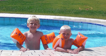 Ferienhaus mit Schwimmbad für Kinder