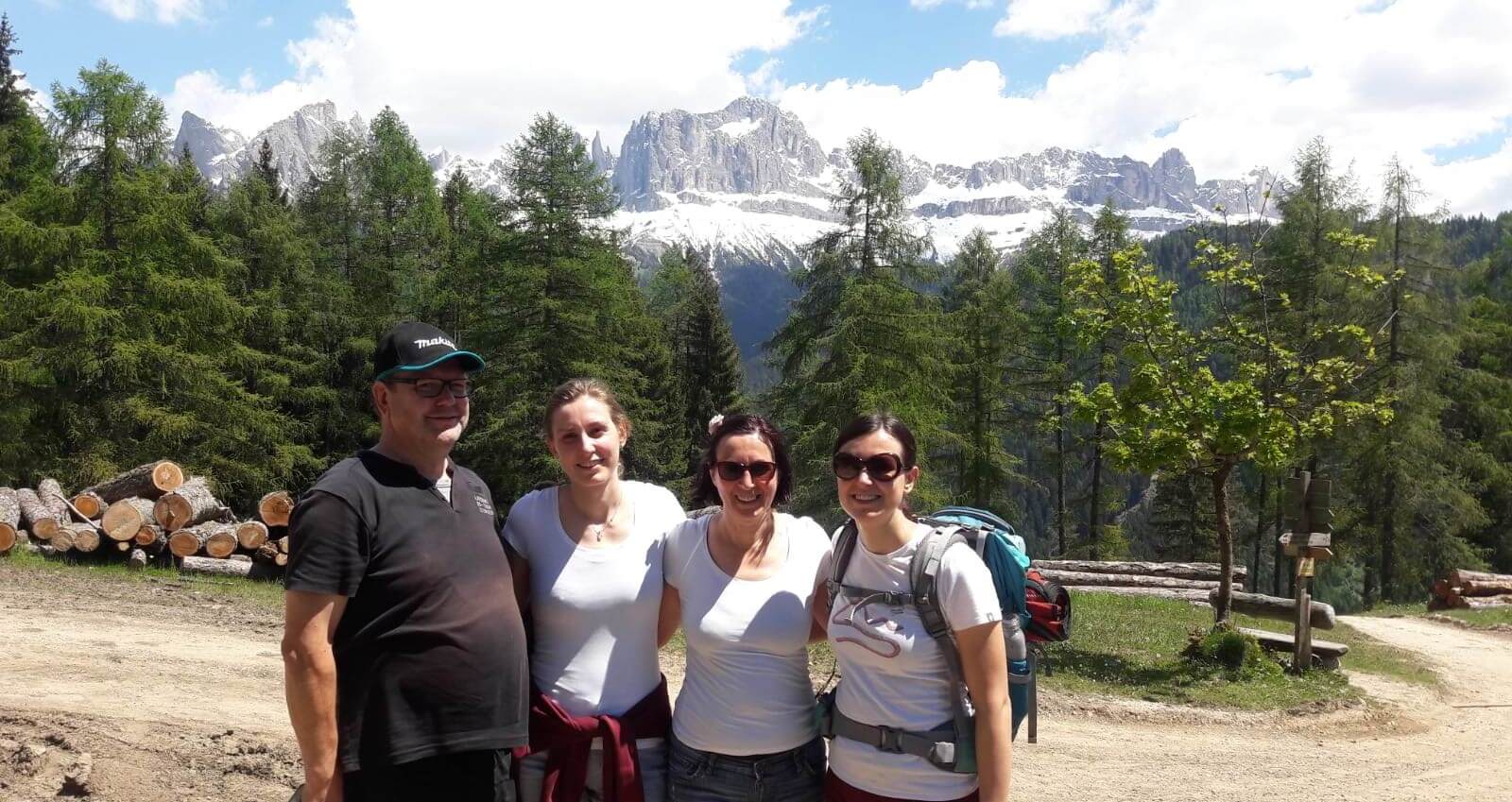 Familie Pircher beim Wandern Familie Pircher beim Wandern