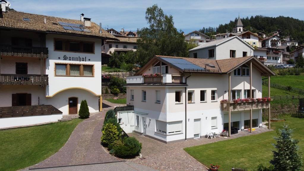 Aparthotel mit Schwimmbecken für Kinder