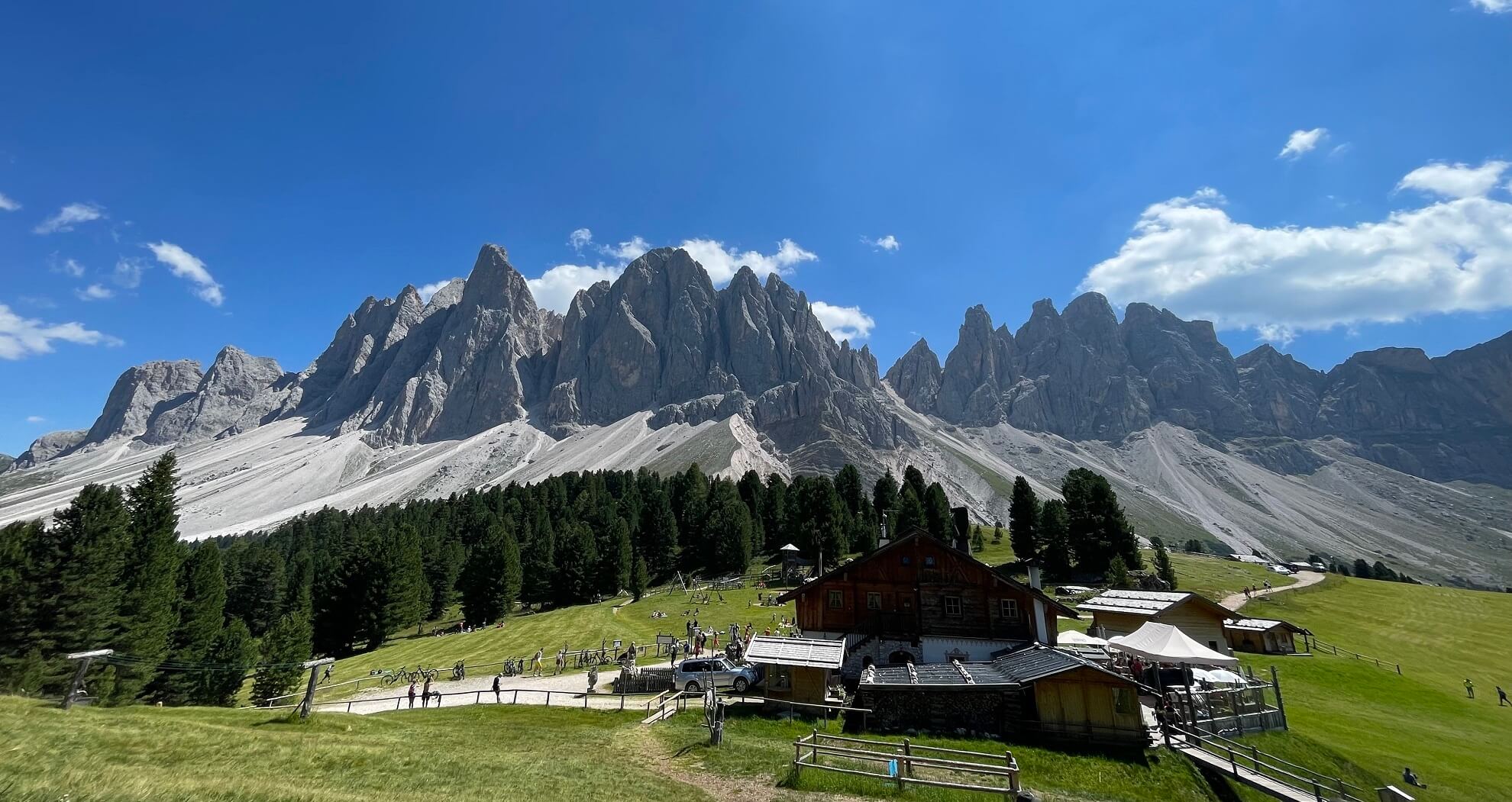 Wanderung vom Parkplatz St. Magdalena zur Geisler Alm