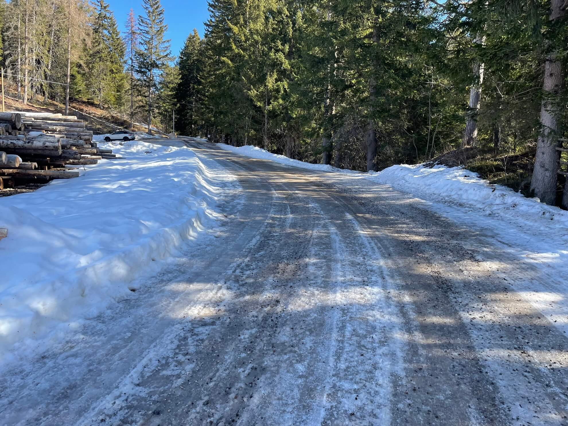 Wanderweg vom Parkplatz Radein aus